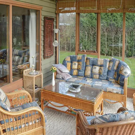 Three-bedroom Holiday In Халс